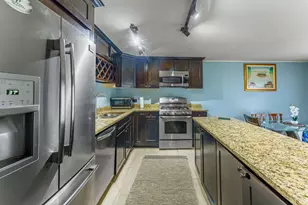 11 Cour Caravelle, Palos Hills, IL 60465 - Photo 6