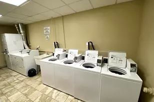 839 W Sheridan Rd, Chicago, IL 60613 - Photo 8