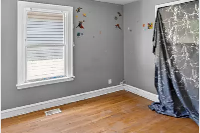 8106 S Burnham Avenue, Chicago, IL 60617 - Photo 14