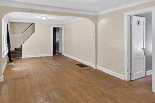 8106 S Burnham Ave, Chicago, IL 60617 - Photo 16