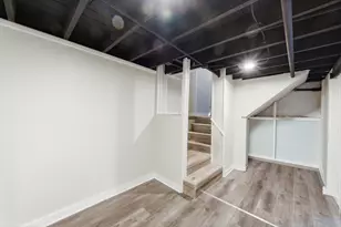 13231 S Buffalo Ave, Chicago, IL 60633 - Photo 24