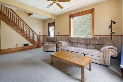 198 E. Jefferson Street, Hampshire, IL 60140 - Photo 4