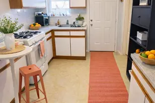 944 W 18th St, Chicago, IL 60608 - Photo 6