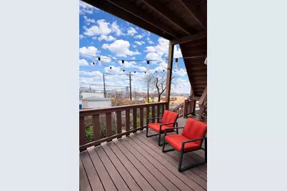 944 W 18th Street, Chicago, IL 60608 - Photo 18