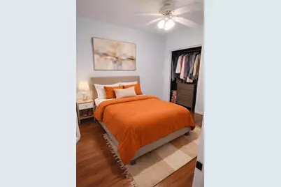 944 W 18th Street, Chicago, IL 60608 - Photo 12