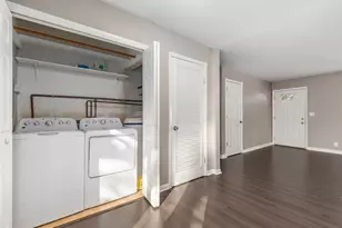 16340 S McGrath Dr, Plainfield, IL 60586 - Photo 6