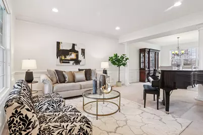 2415 Wembley Court, Gurnee, IL 60031 - Photo 8