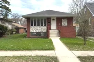 14241 Mackinaw Ave, Burnham, IL 60633 - Photo 4