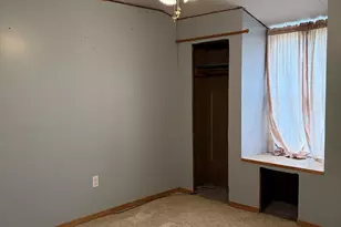 905 E North St, Pontiac, IL 61764 - Photo 8