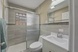 8901 Moody Ave, Morton Grove, IL 60053 - Photo 18