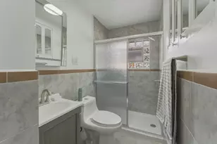 8901 Moody Ave, Morton Grove, IL 60053 - Photo 12