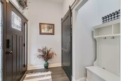 3239 Wesley Avenue, Berwyn, IL 60402 - Photo 2