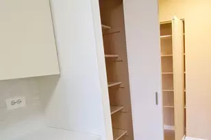 3700 Capri Ct, Glenview, IL 60025 - Photo 10