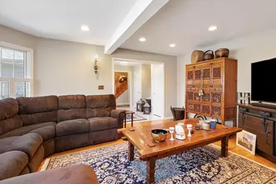209 E Washington Avenue, Lake Bluff, IL 60044 - Photo 6