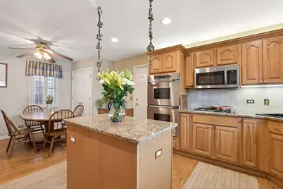 209 E Washington Avenue, Lake Bluff, IL 60044 - Photo 10