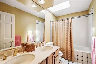 209 E Washington Ave, Lake Bluff, IL 60044 - Photo 22