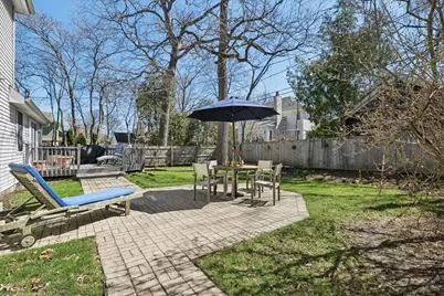 209 E Washington Avenue, Lake Bluff, IL 60044 - Photo 26