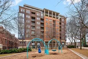 437 W Division St, Chicago, IL 60610 - Photo 20