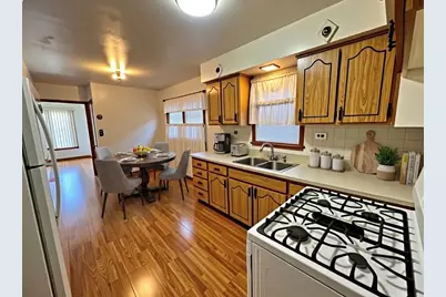 7416 W 63rd Place, Summit, IL 60501 - Photo 6