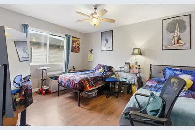 2736 E Goodrich Avenue E, Burnham, IL 60633 - Photo 12