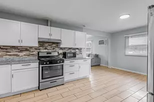 15316 Parkside Dr, Markham, IL 60428 - Photo 8