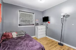 15316 Parkside Dr, Markham, IL 60428 - Photo 10