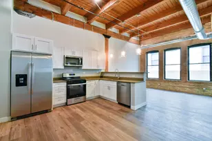 11 E Illinois St, Chicago, IL 60611 - Photo 2