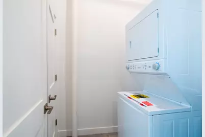 11 E Illinois Street #503, Chicago, IL 60611 - Photo 8