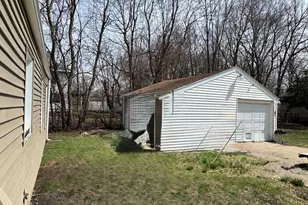 2824 School St, Rockford, IL 61101 - Photo 20