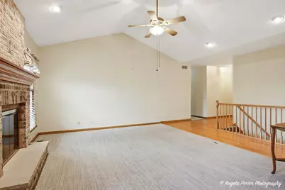 517 Sawgrass Lane, Hampshire, IL 60140 - Photo 8