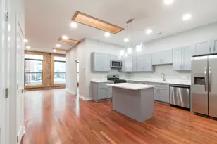 23 W Hubbard St, Chicago, IL 60654 - Photo 2