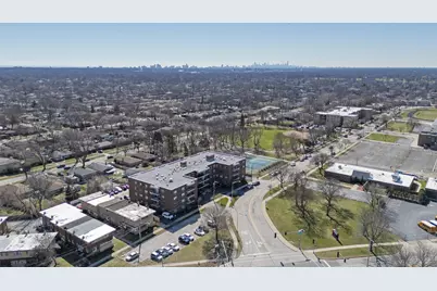 9445 Kenton Avenue #207, Skokie, IL 60076 - Photo 6