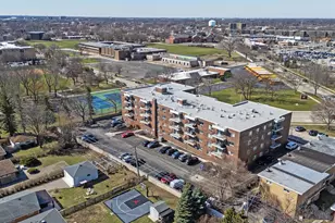 9445 Kenton Ave, Skokie, IL 60076 - Photo 4