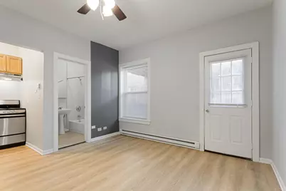 1456 W Fargo Avenue #206, Chicago, IL 60626 - Photo 2