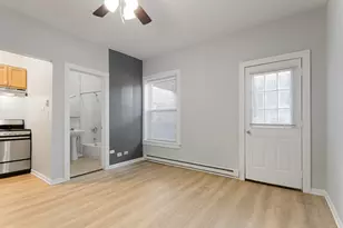 1456 W Fargo Ave, Chicago, IL 60626 - Photo 2