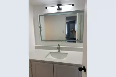 637 E Woodland Park Avenue #611, Chicago, IL 60616 - Photo 12