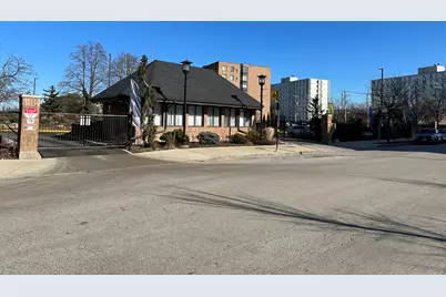 637 E Woodland Park Avenue #611, Chicago, IL 60616 - Photo 2