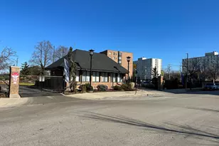 637 E Woodland Park Ave, Chicago, IL 60616 - Photo 2