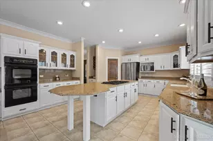 970 Waterside Ct, Aurora, IL 60502 - Photo 12