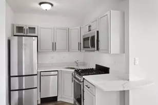 1521 W Sherwin Ave, Chicago, IL 60626 - Photo 4