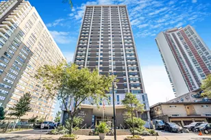 6147 N Sheridan Rd, Chicago, IL 60660 - Photo 2