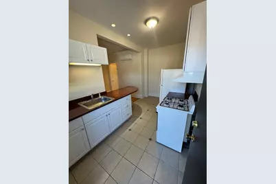 7109 N Clark Street #201, Chicago, IL 60626 - Photo 2