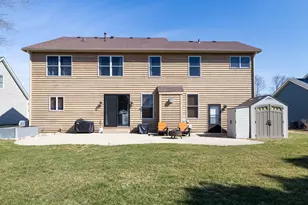 611 Prairie View Ln, Hinckley, IL 60520 - Photo 32