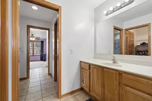 611 Prairie View Ln, Hinckley, IL 60520 - Photo 24