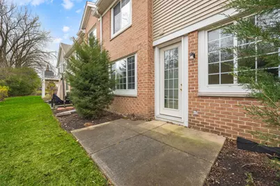 2556 Camberley Circle #2-813, Westchester, IL 60154 - Photo 26