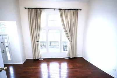 462 Grosvenor Lane, Aurora, IL 60504 - Photo 2