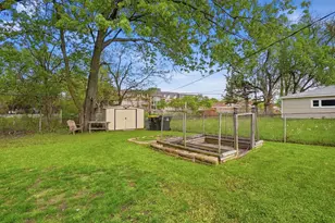 18847 Greenbay Ave, Lansing, IL 60438 - Photo 18