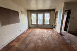 7919 S Escanaba Ave, Chicago, IL 60617 - Photo 2