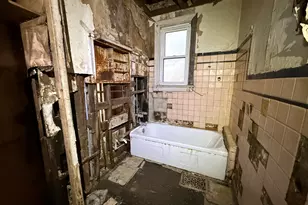 7919 S Escanaba Ave, Chicago, IL 60617 - Photo 4