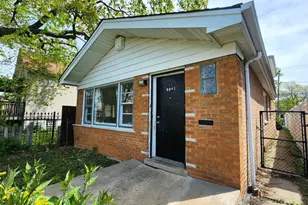 9061 S Parnell Ave, Chicago, IL 60620 - Photo 2